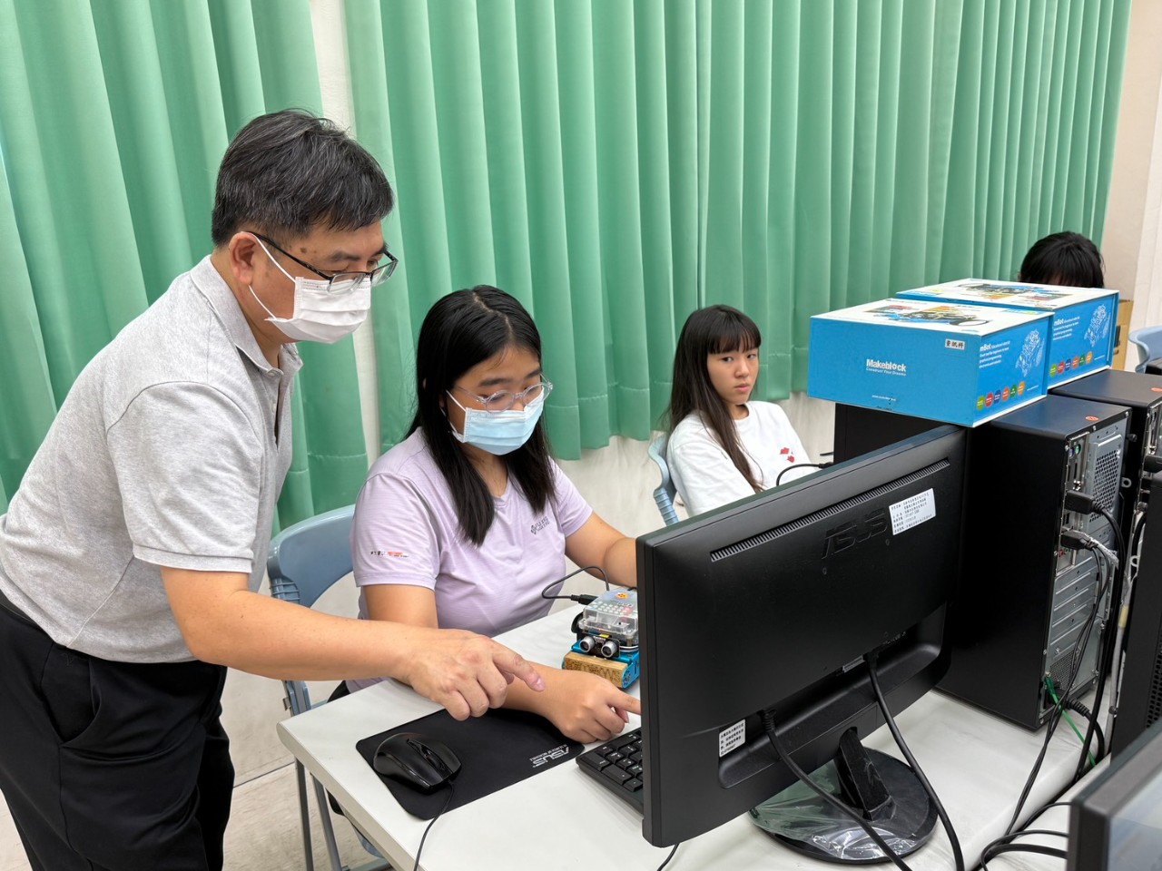 114.05.28教育機器人程式設計+自走車體驗課程