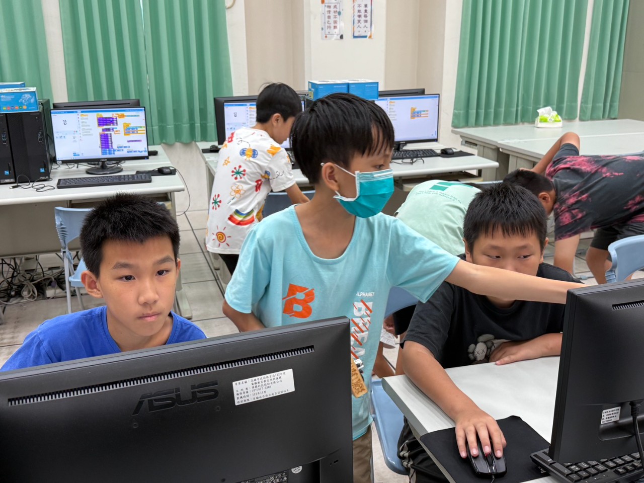 114.05.28教育機器人程式設計+自走車體驗課程