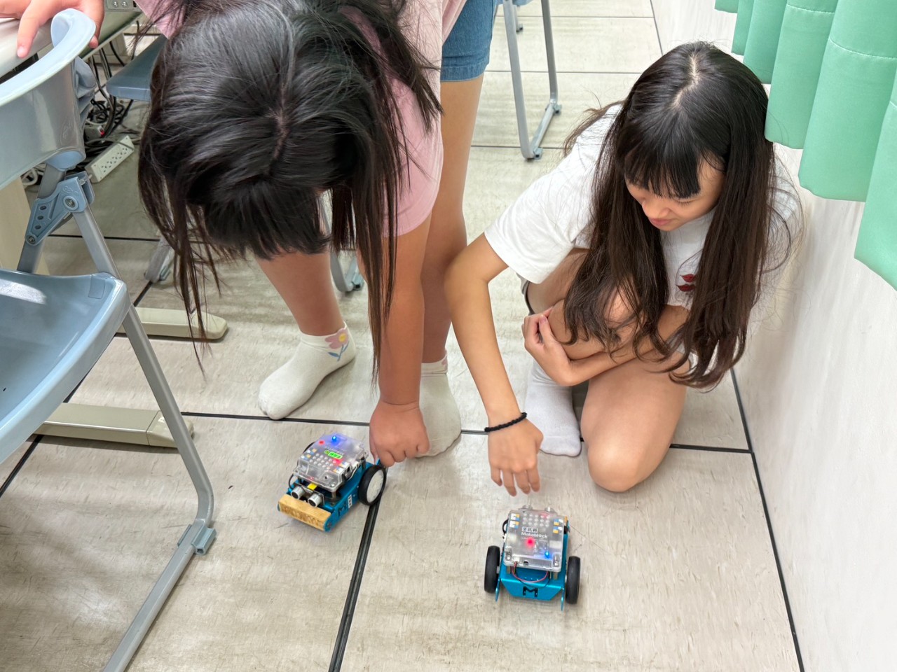 114.05.28教育機器人程式設計+自走車體驗課程